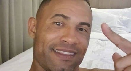 Goleiro Bruno diz que vai largar futebol para entrar no mercado financeiro