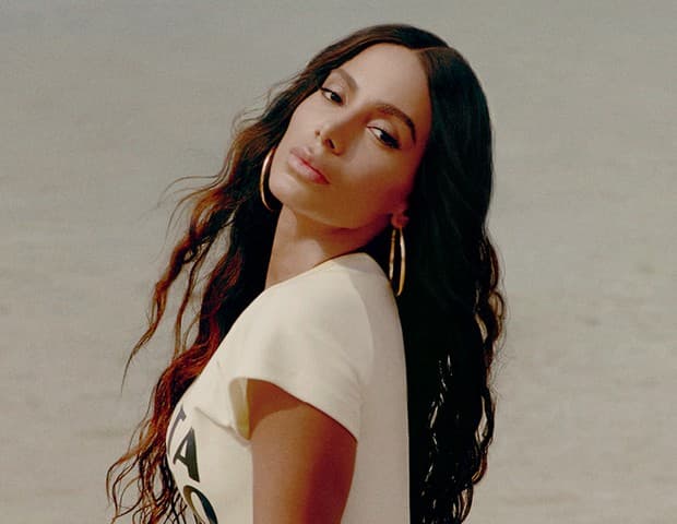Forbes avalia fortuna de Anitta em meio bilhão de reais