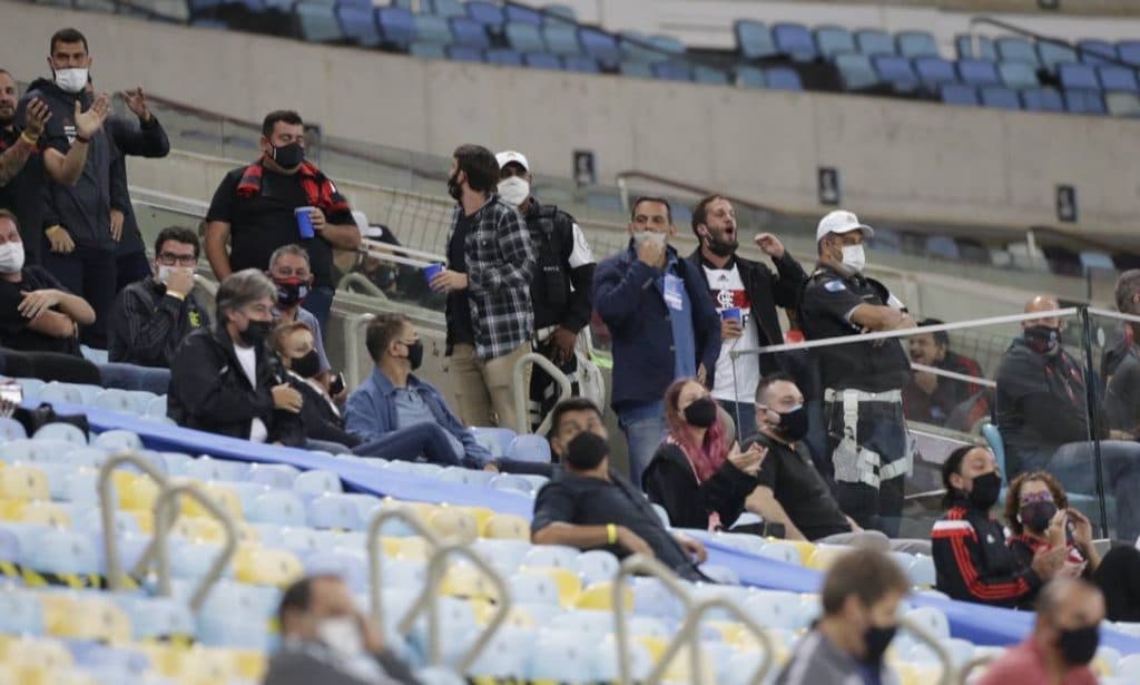 Maracanã será multado em R$ 14 mil por ‘infração gravíssima' após presença de convidados na final do Carioca