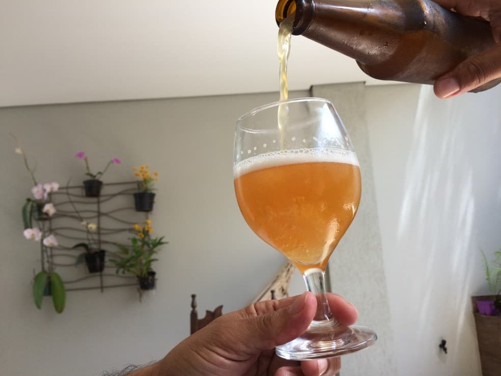 Consumo de cerveja ‘migra' para dentro de casa e volume de vendas no Brasil é o maior desde 2014