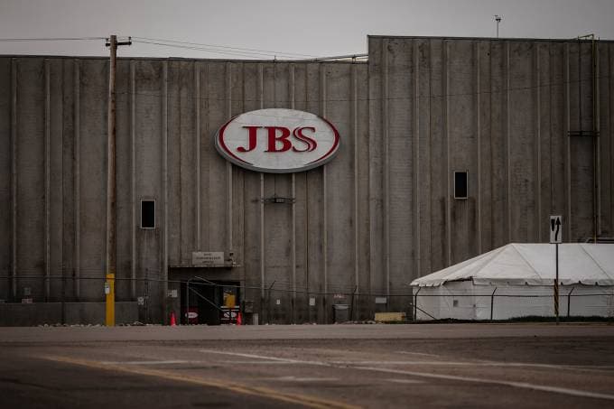 JBS paga resgate milionário a hackers para recuperar sistemas
