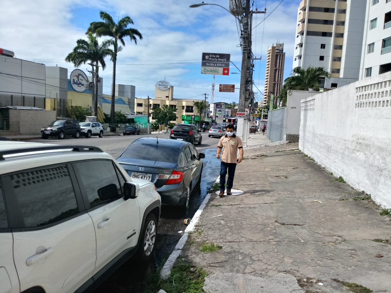 Fim de semana com autuação de flat por lançamento de água servida e interdição de espetinho em Natal