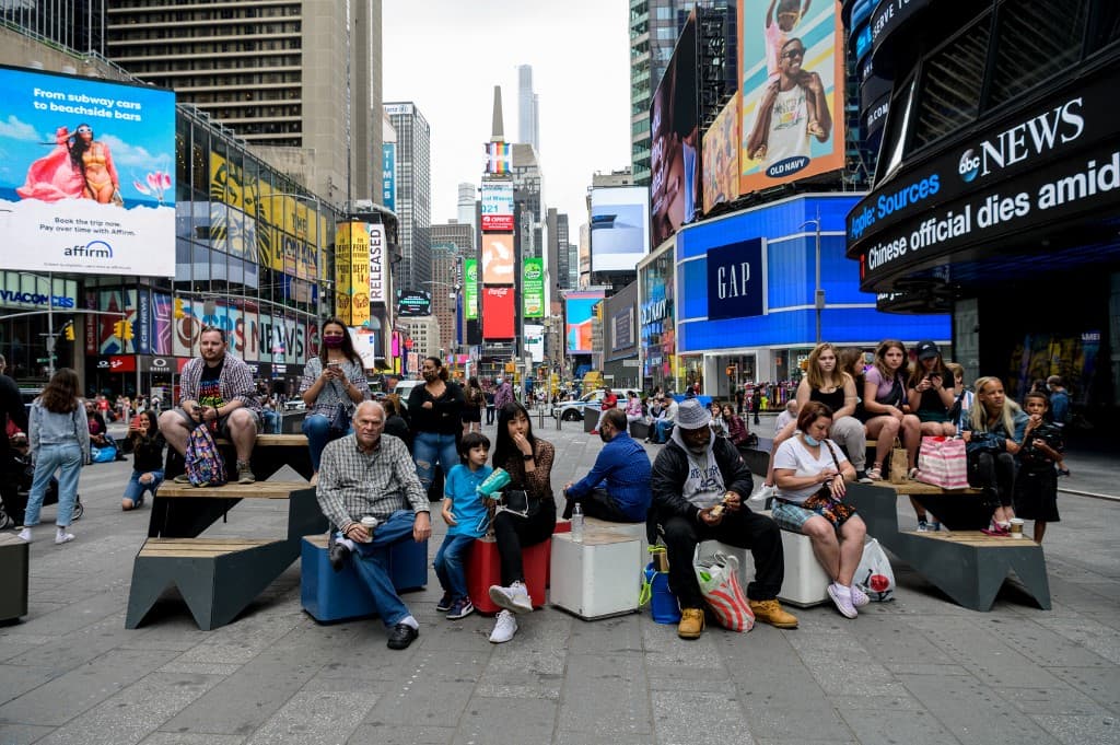 Nova York suspende últimas restrições pela pandemia após vacinar 70% dos adultos
