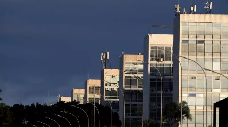 Governo federal registra redução no gasto com pessoal pela primeira vez desde 2009