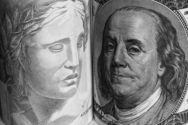 Real se destaca entre as moedas que mais ganharam valor em relação ao dólar em 2021