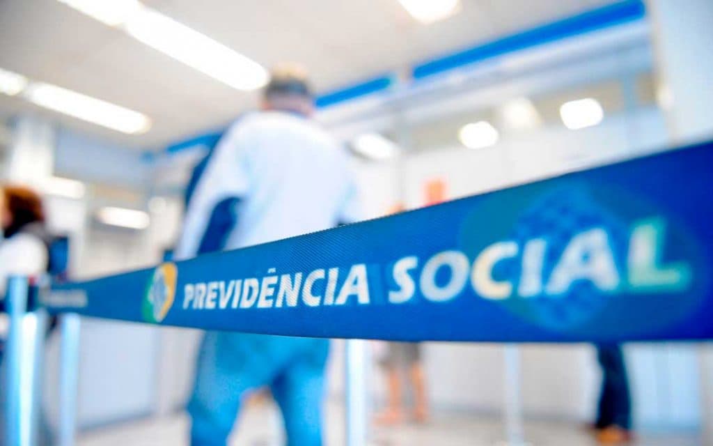 Pensões por morte crescem quase 50% durante a pandemia, segundo dados do INSS