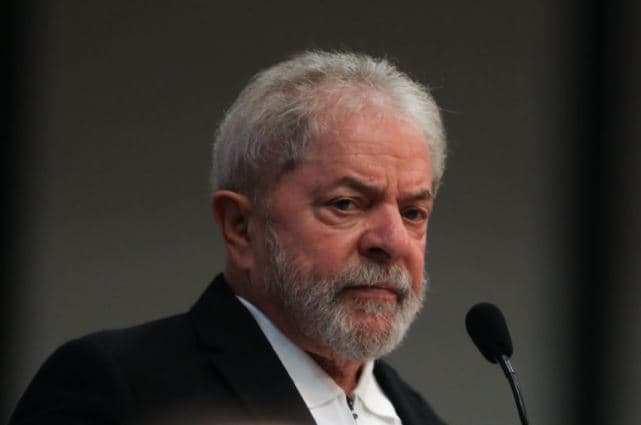 Lula diz que se for eleito pretende acabar com o teto de gastos