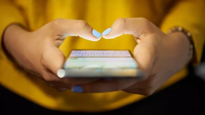 Redes sociais estão excluindo contas inautênticas; entenda porque isso acontece