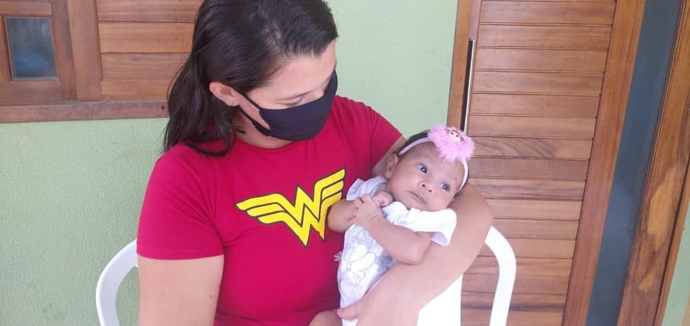 Bebê de dois meses é salva por PM após se engasgar em Mossoró
