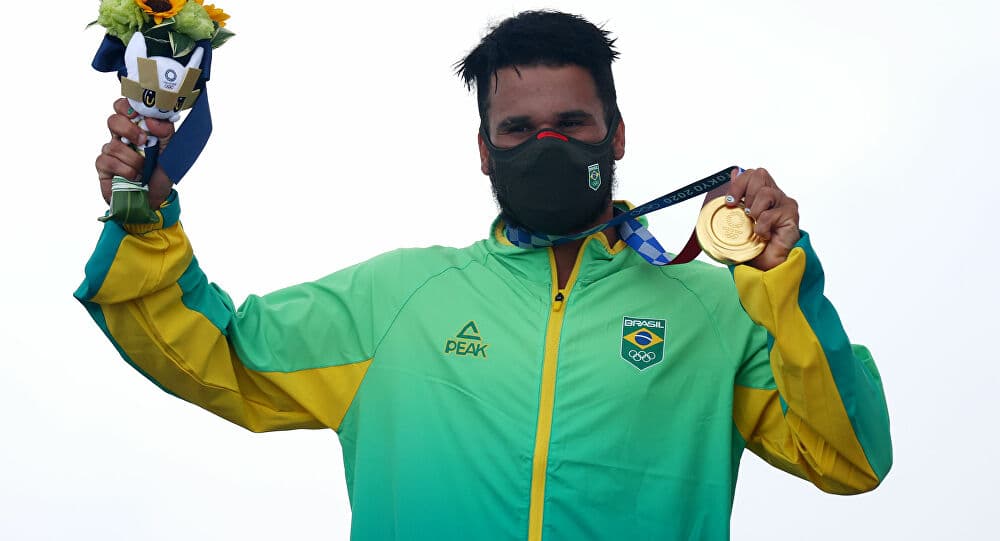 [FOTOS] Italo Ferreira conquista 1º ouro do Brasil na Olimpíada de Tóquio e faz história no surfe