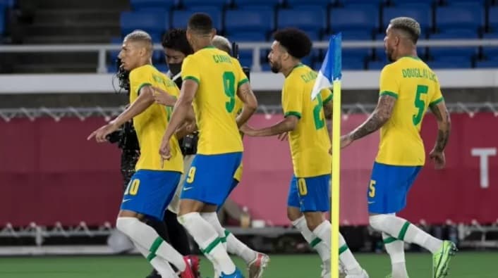Seleção desperdiça "caminhão" de gols, quase ressuscita Alemanha, mas faz valer superioridade: 4 a 2