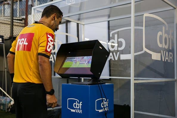CBF implanta VAR nas Séries B, C e D do Campeonato Brasileiro