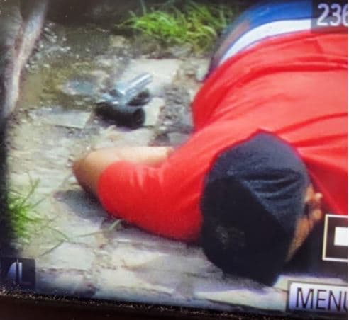 FOTOS: Assaltante morre após tentar roubar carro de policial no Barro Vermelho