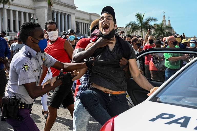 Ditadura cubana derruba internet para evitar novos protestos organizados por redes sociais