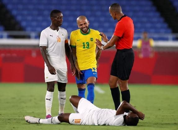 JOGOS OLÍMPICOS: Brasil joga 70 minutos com um a menos e empata sem gols com a Costa do Marfim