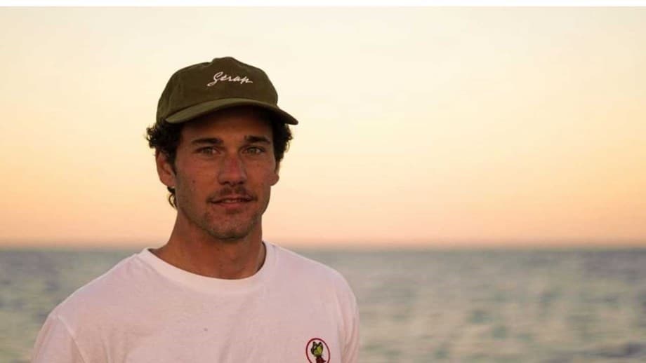 Surfista espanhol morre após ser engolido por onda em praia no México