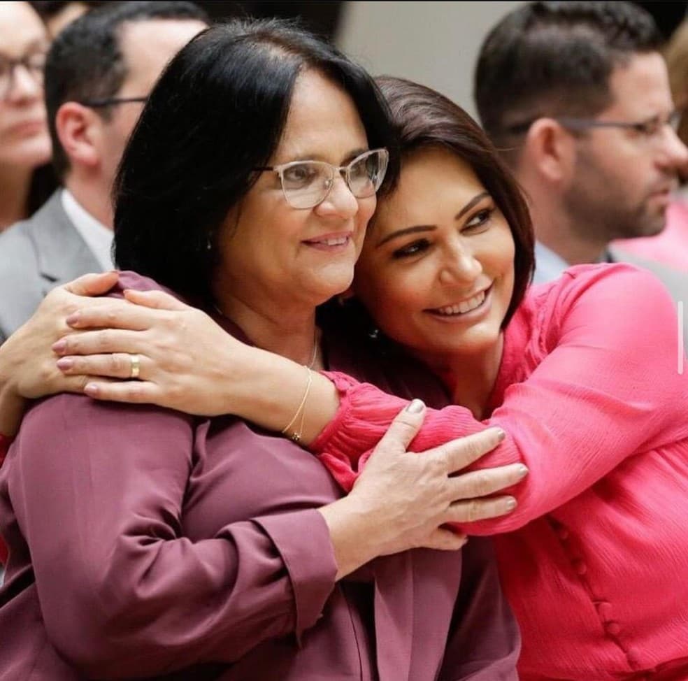 Michelle Bolsonaro irá a Tóquio com ministra Damares Alves representar país nos Jogos Paralímpicos