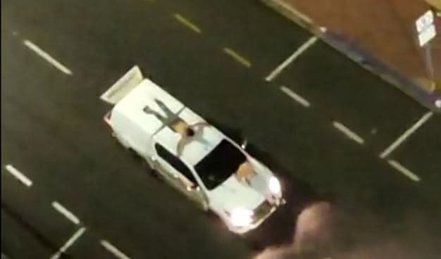 [FOTO] “Se soltar, leva tiro”, relata refém colocado em capô de carro em mega-assalto de Araçatuba; confira relato na íntegra