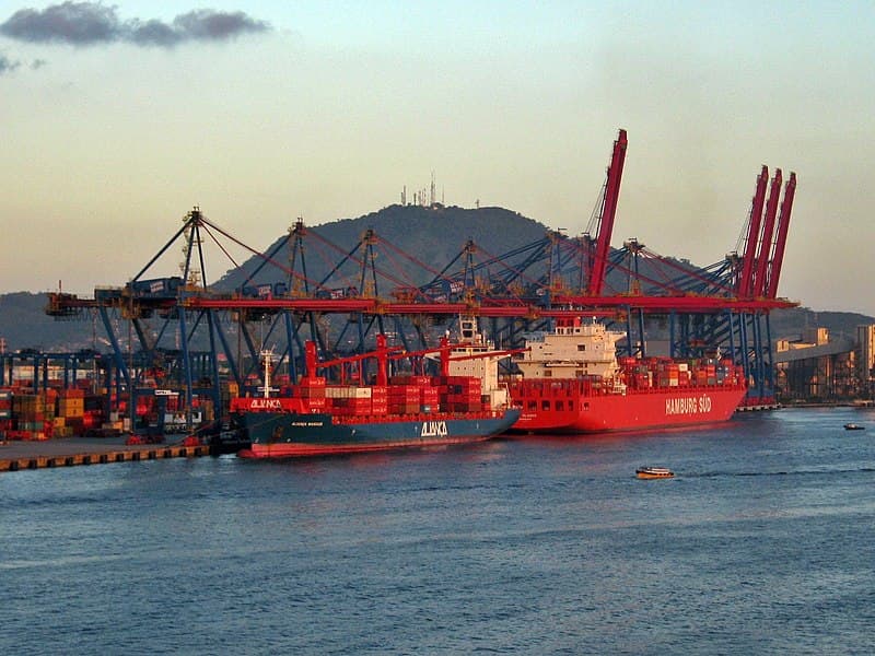 Balança comercial brasileira registra superávit de US$ 7,4 bilhões em julho