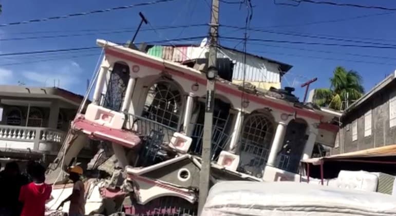 Haiti tem 227 mortes após terremoto de 7,2 de magnitude e Primeiro-ministro declara estado de emergência