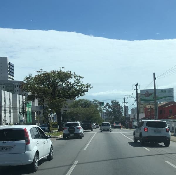 Nuvem densa que mudou o céu de Natal na manhã desta quarta-feira tem explicação; entenda