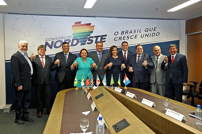 Comitê do Consórcio Nordeste recomenda proibir festas de Réveillon e Carnaval nos estados da região