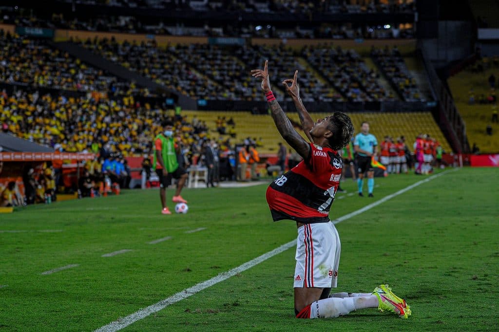 Flamengo vence o Barcelona-EQU novamente com dois gols de Bruno Henrique e vai à final da Libertadores