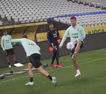 Jogadores argentinos que mentiram para entrar no Brasil devem fazer quarentena e retornar a país de origem, diz Anvisa
