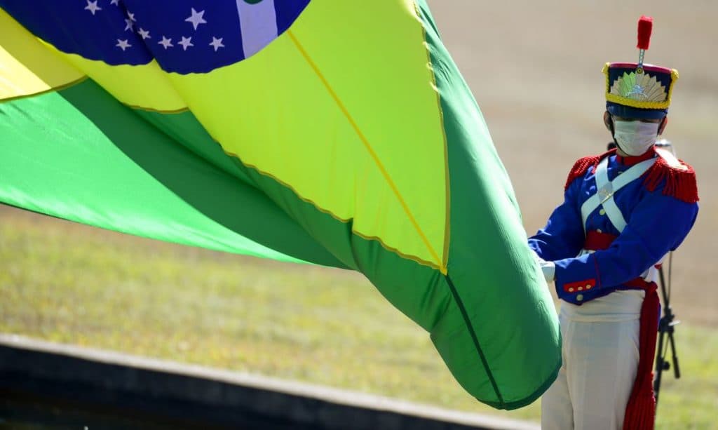 Dia da Independência terá cerimônia no Palácio da Alvorada com hasteamento da bandeira e presença do presidente Jair Bolsonaro