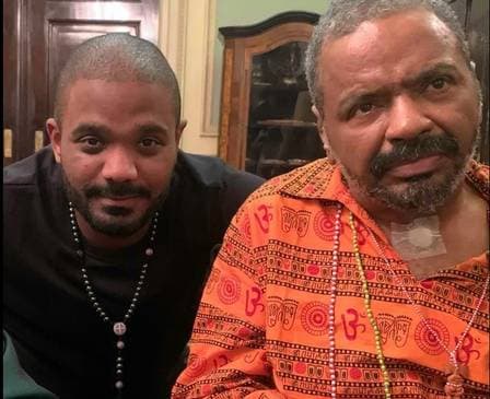 Filho de Arlindo Cruz desabafa sobre vício do sambista em cocaína: "Meu pai só fez mal para ele"