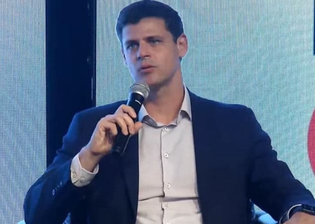 Novo Bolsa Família será de R$ 300 e começa em novembro, diz secretário do Tesouro e Orçamento do Ministério da Economia