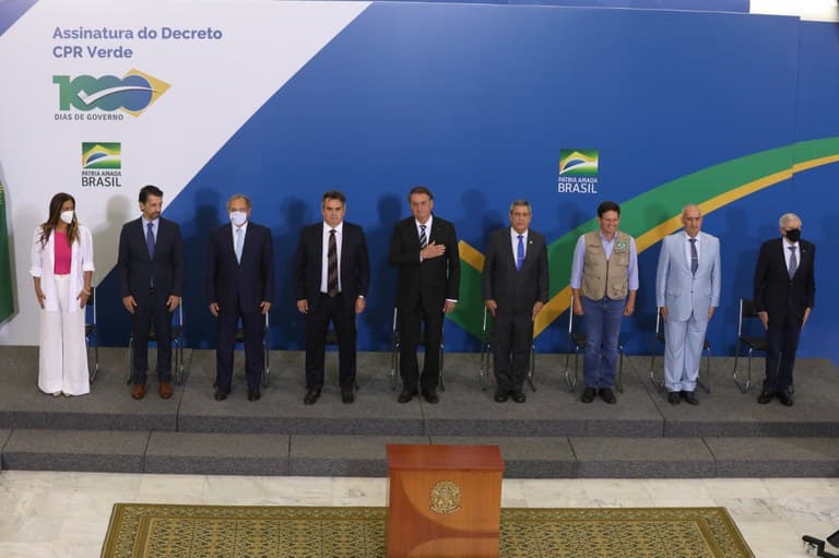 Bolsonaro assina decreto que cria Cédula de Produto Rural Verde para pagamentos por serviços ambientais