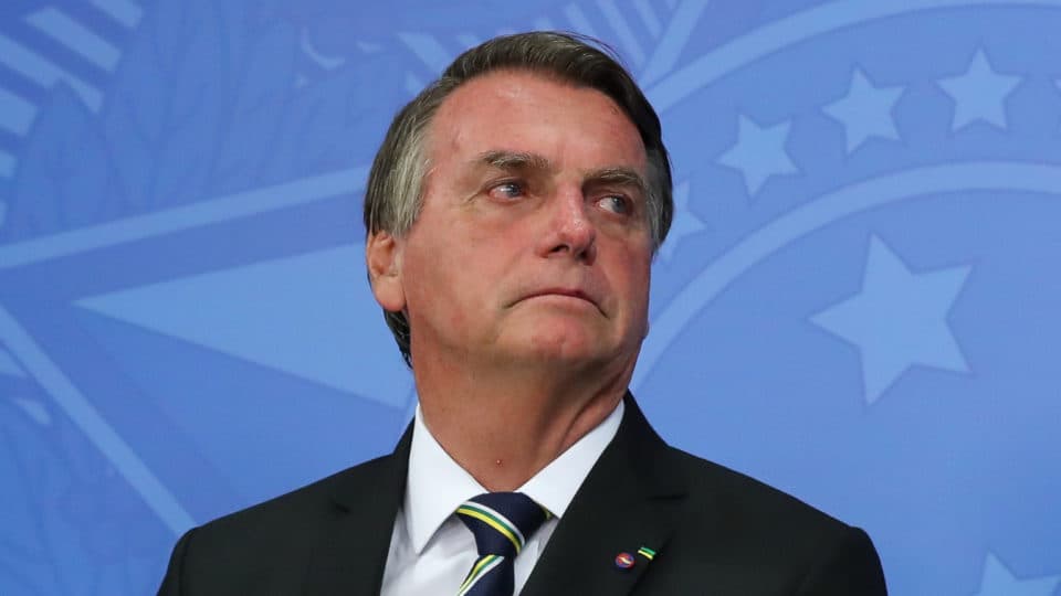 NOVAMENTE: “Tá pra ocorrer outro aumento de combustível”, diz Bolsonaro