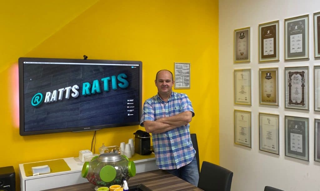 Agência RATTS RATIS comemora 20 anos, unindo experiência, inovação e paixão pela propaganda