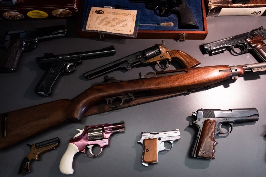 Armas do gângster Al Capone vão a leilão nos EUA