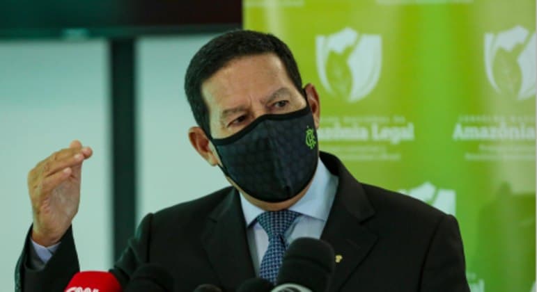 ‘Apurar o quê? Os caras já morreram', diz Mourão sobre relatos de tortura na ditadura