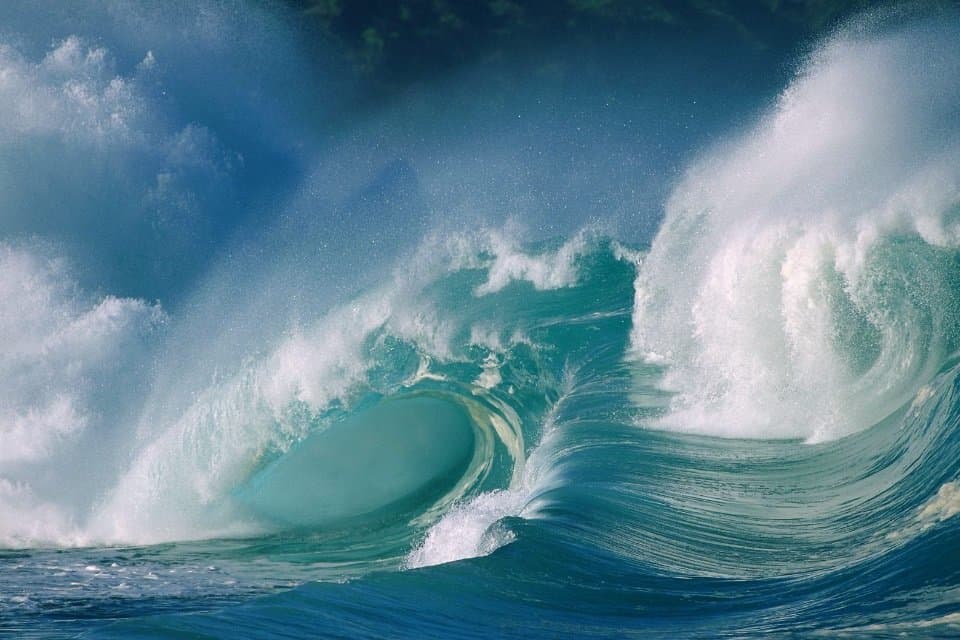 Marinha emite alerta de ondas de até 2,5 metros em trecho do litoral do RN