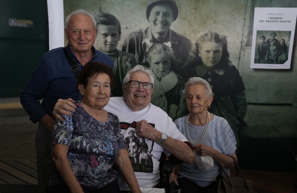 Veterano da Segunda Guerra reencontra três irmãos italianos que salvou em 1944