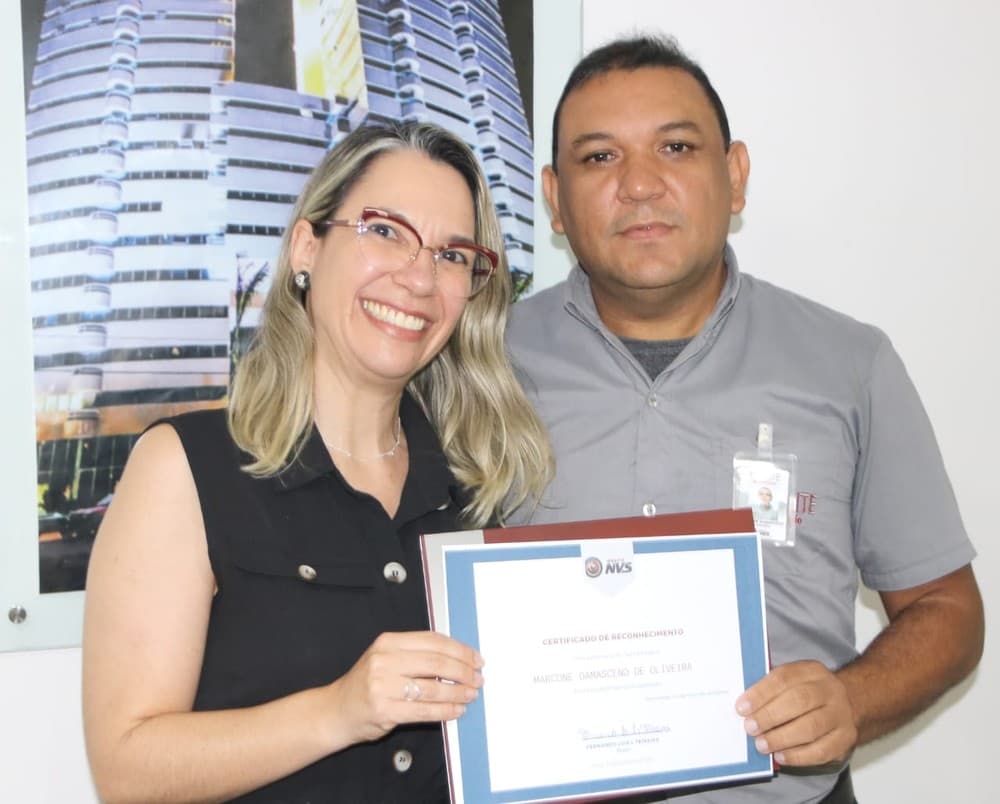 Vigilante encontra R$ 12 mil dentro de caixa de sapato e devolve dinheiro à dona em Natal: ‘Exemplo para minhas filhas'