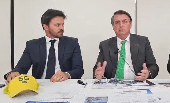 Bolsonaro chama leilão do 5G de ‘coisa fantástica'