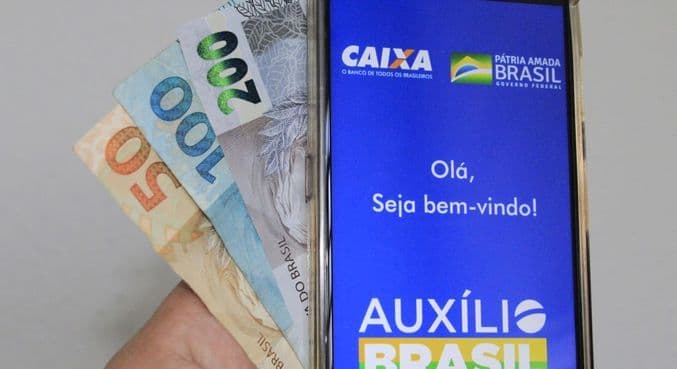 Auxílio Brasil começa a ser pago hoje com dúvidas sobre ampliação e valor para R$ 400