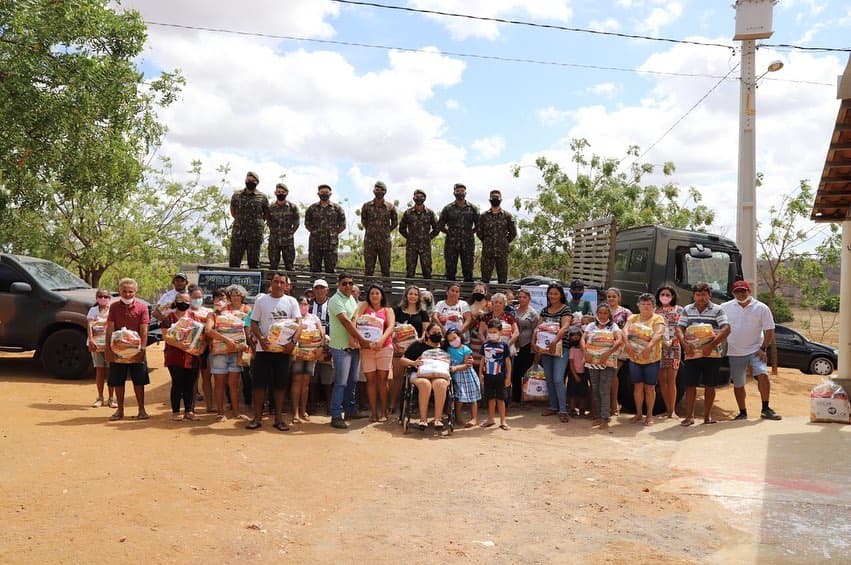 FOTOS: 7º Batalhão de Engenharia de Combate promove campanha Natal Solidário 2021