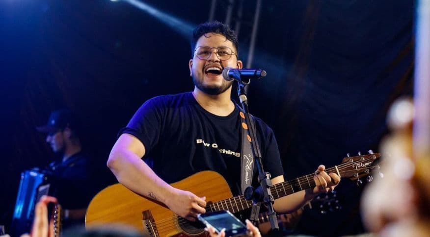 QUADRO GRAVE: Cantor sertanejo Maurílio está com inchaço no cérebro, afirma novo boletim médico
