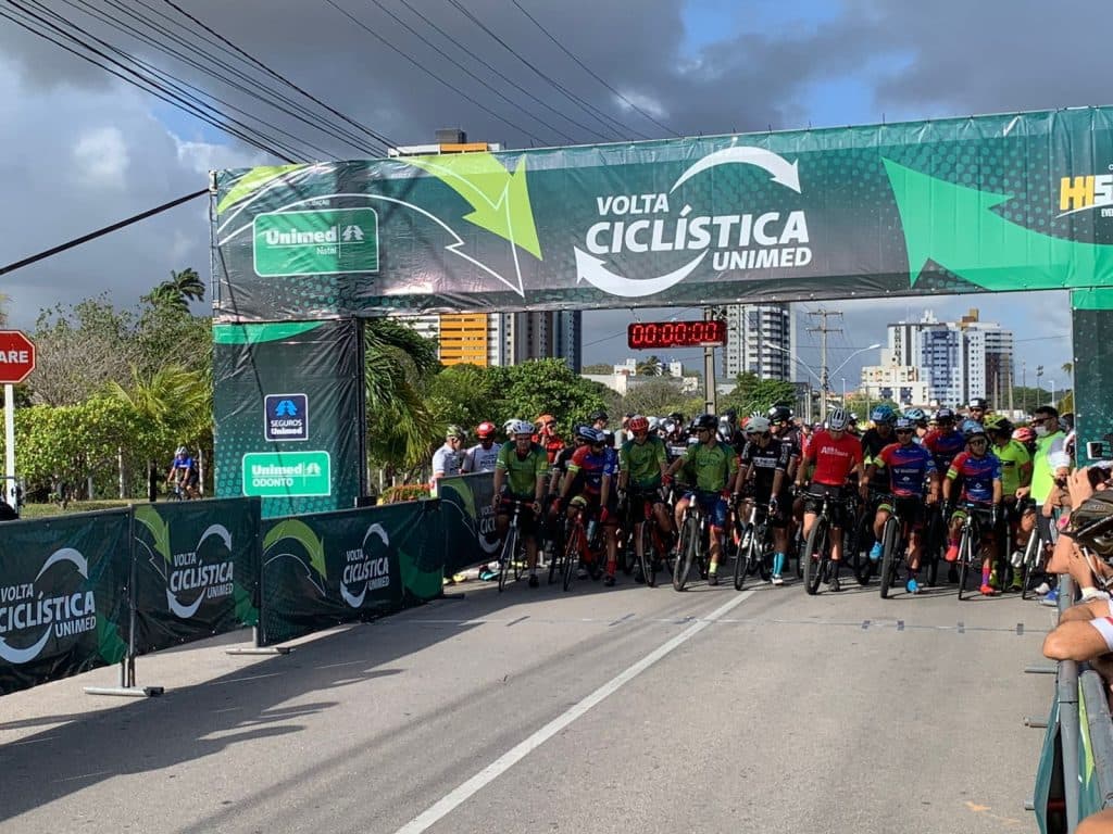 Atletas de 7 estados brasileiros prestigiam a Segunda Volta Ciclística Unimed Natal