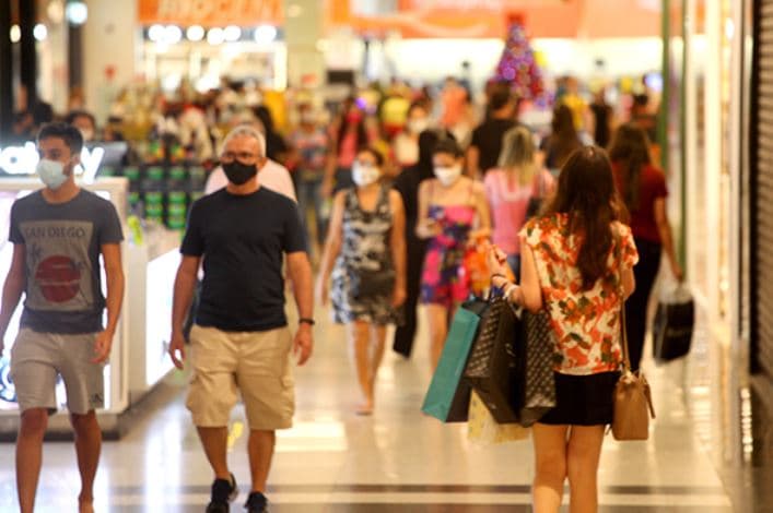 CDL Natal informa horário de funcionamento do comércio durante período natalino