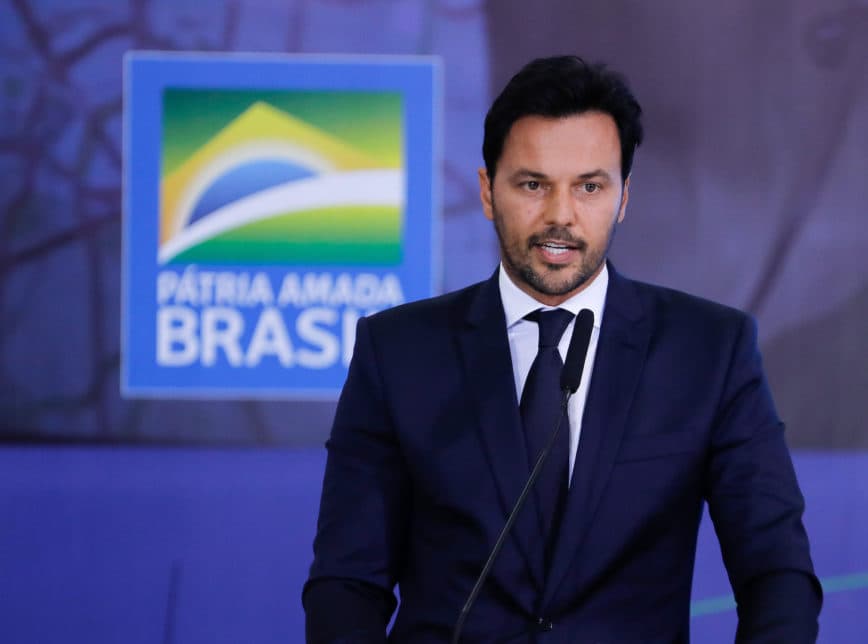 Fábio Faria diz que a governadora e seus auxiliares mentem: “Quem ajudou o RN a pagar os salários atrasados foi o presidente Jair Bolsonaro