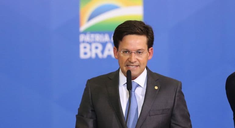 Governo deve zerar fila do Auxílio Brasil neste ano, afirma ministro da Cidadania