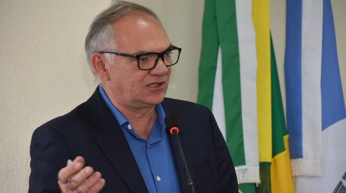 Prefeito Paulo Emídio anuncia pagamento antecipado da folha de dezembro para sexta-feira (24)