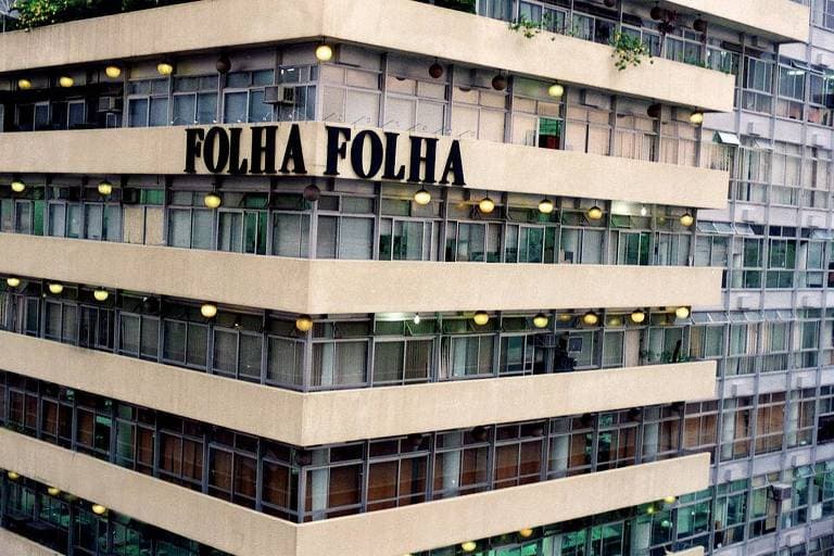 Cerca de 200 jornalistas da Folha de São Paulo se revoltam contra o próprio jornal