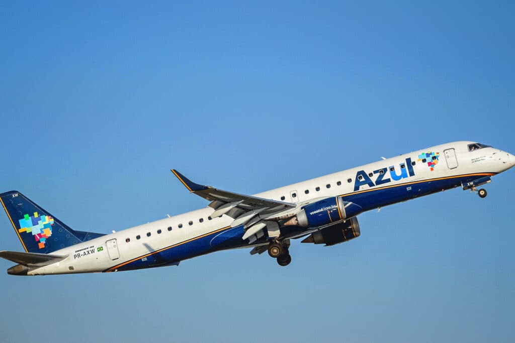 TRAGÉDIA NAS ALTURAS: Avião faz pouso de emergência após passageiro morrer durante o voo